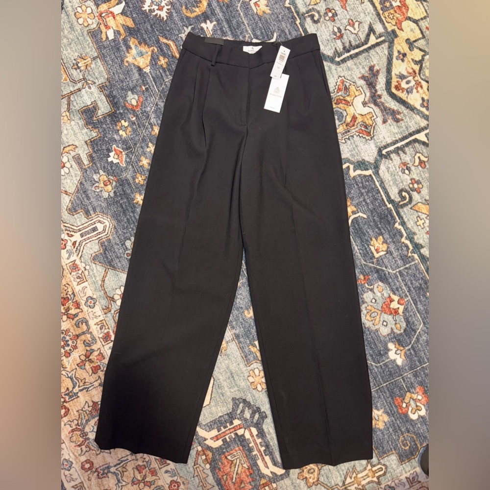 NWT Aritzia Babaton Black Trousers